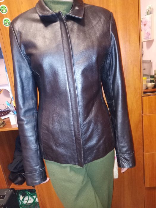 Куртка шкіряна, кожанка натуральна під джинси, спідниці , брюки