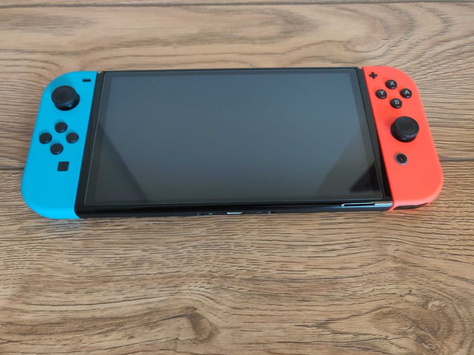 Nintendo Switch OLED karta 512GB zestaw z dodatkami