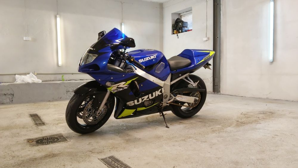 Suzuki GSX-R 600 K1 A2