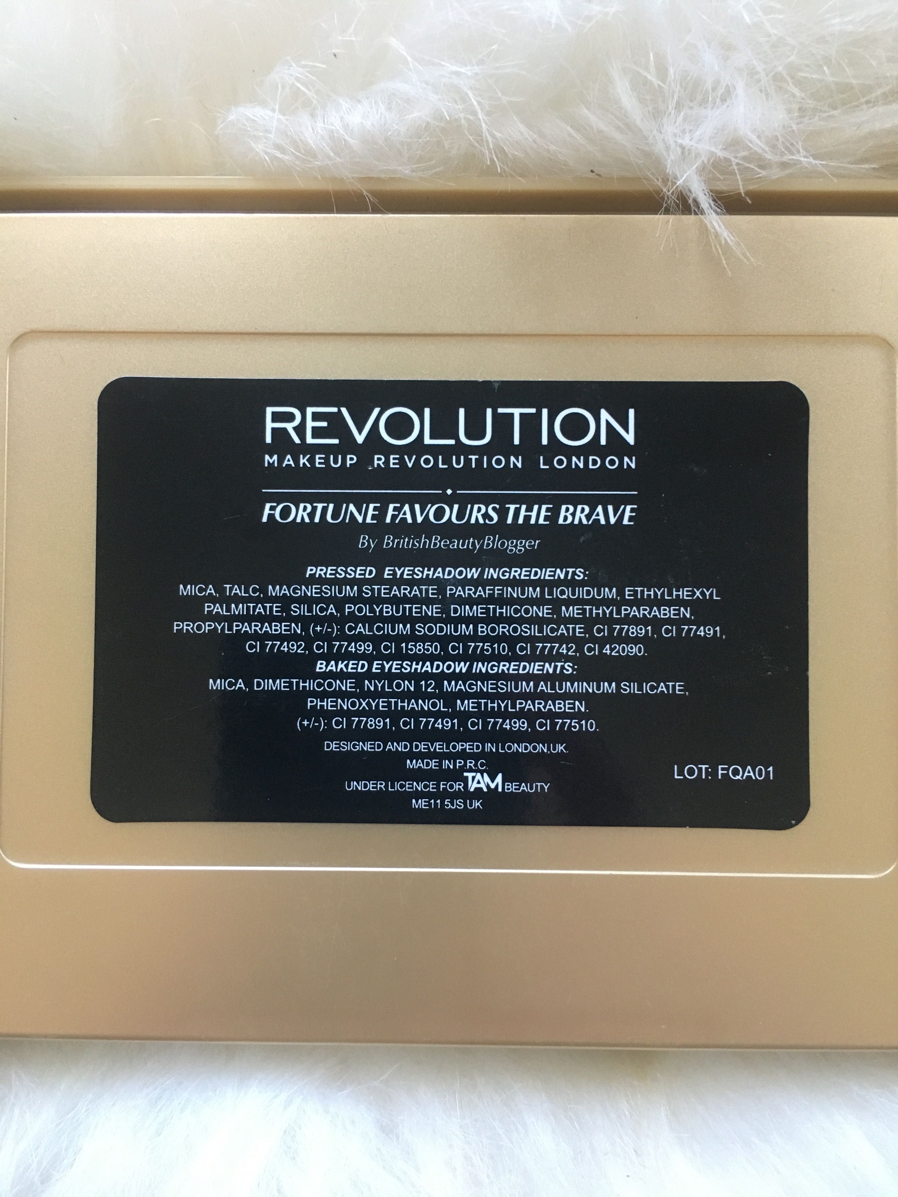 Палетка тіней Makeup Revolution(Fortune Favours the Brave)