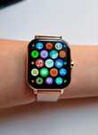 Złoty smartwatch + wymienny paseczek