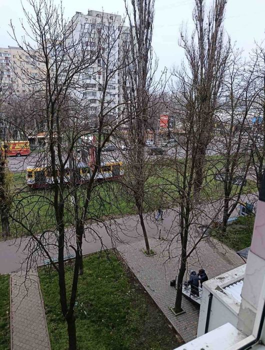 Продам 2х кв ремонтом газовый дом  ул Бочарова .