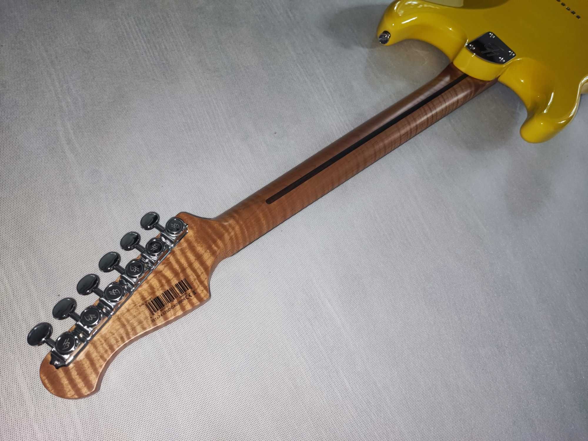 HARLEY BENTON ST-MODERN HH PLUS Yellow gitara stratocaster ustawiona