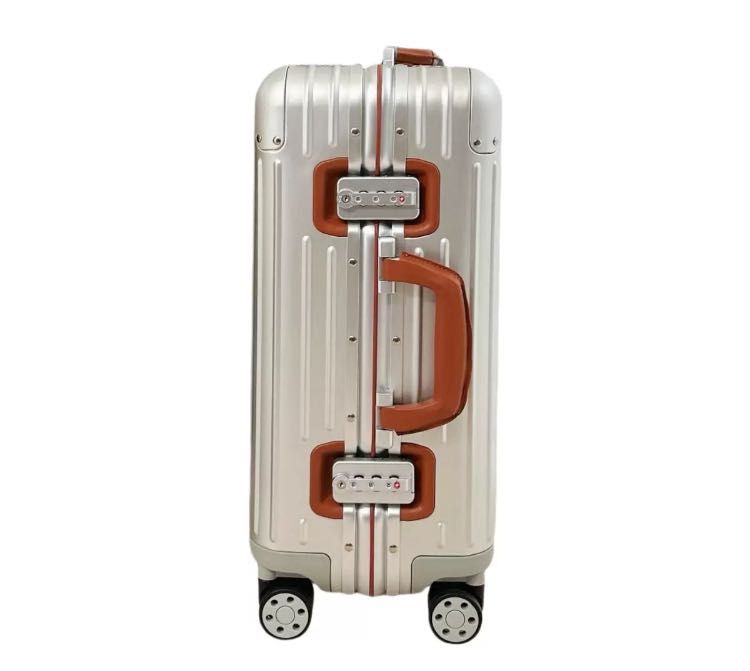 Rimowa cabin чемодан  / з коричневими шкіряними ручками/валiза