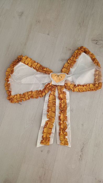 Бант для машини для весілля