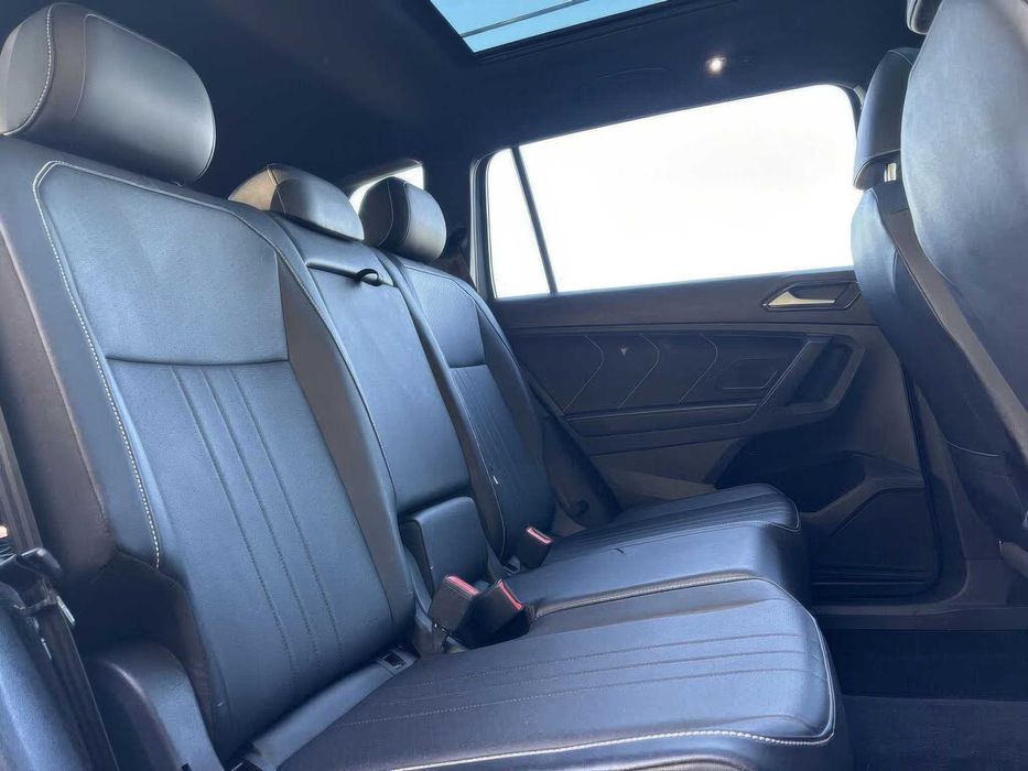 Volkswagen Tiguan SE R-Line Black 4Motion      2022