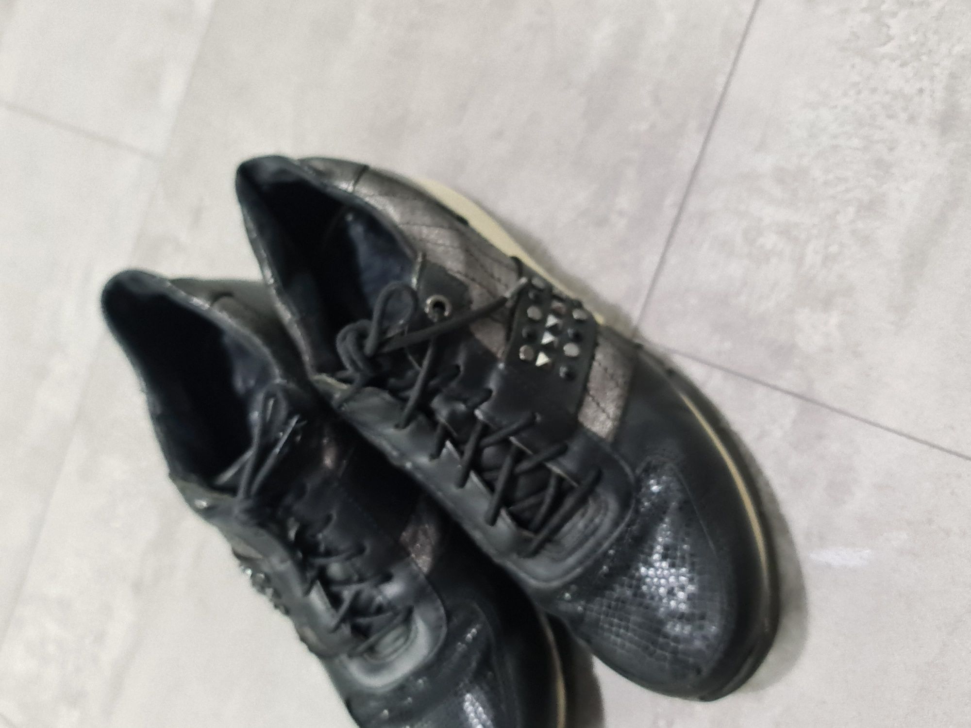 Lasocki czarne sneakersy r. 38 wkładka 24,5 cm