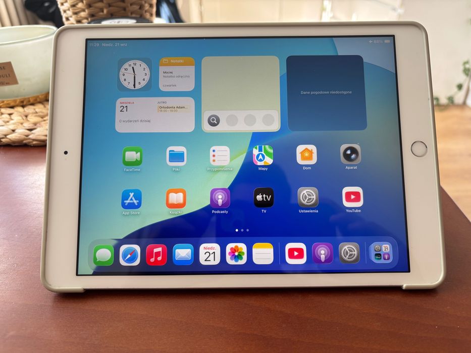 Apple iPad seria 8