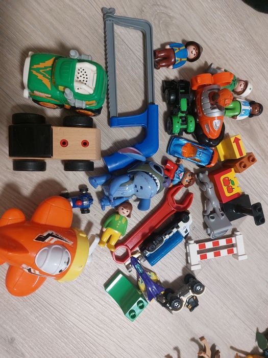 Лот іграшок для злопчика