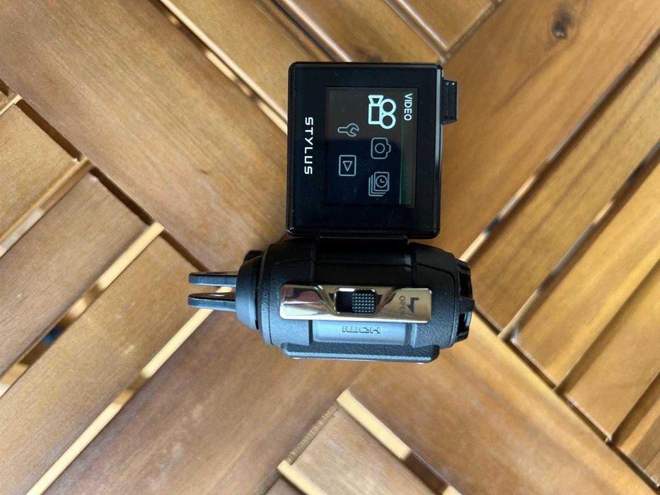 Action Cam - Olympus TG Tracker (compatível com acessórios Gopro)