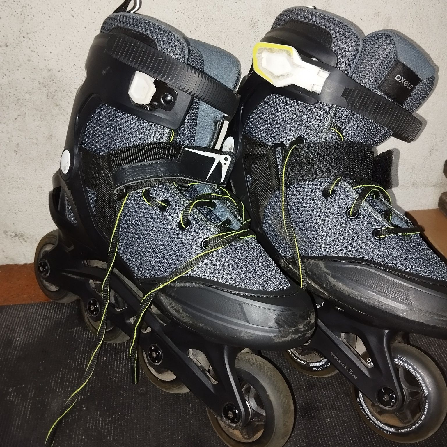 Patins em linha usado em bom estado