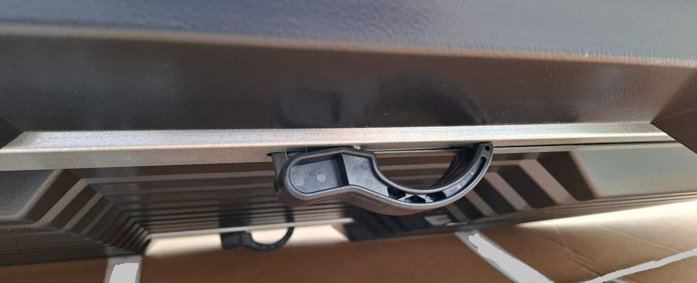 Box bagażnik dachowy Taurus Adventure 630 Nowy nieużywany Czarny Mat