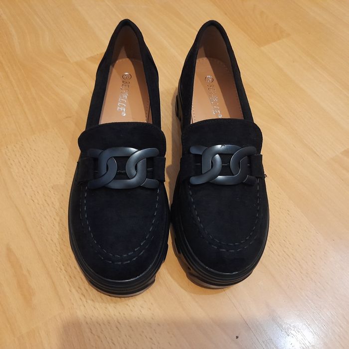 Czarne mokasyny r.39