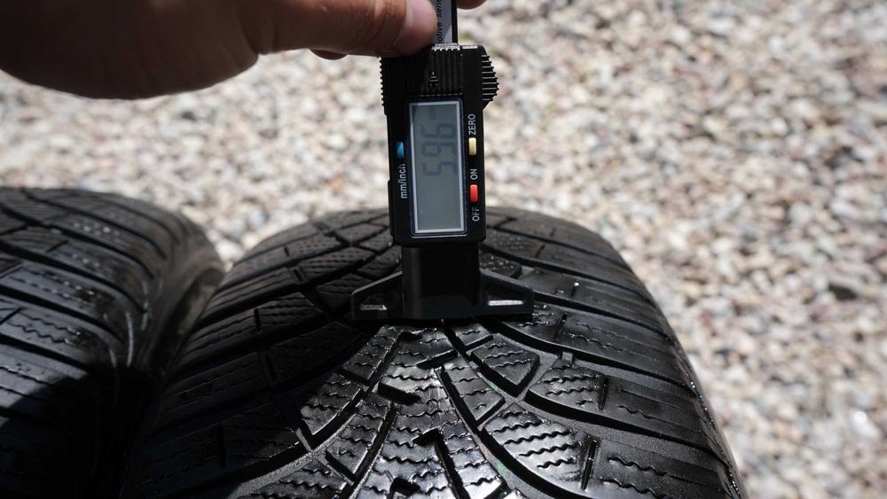 Opony zimowe Goodyear UltraGrip 205/60 R16