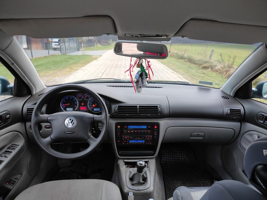 Passat B5 FL 1.8t Climatronic el.lusterka el.szyby central zamek