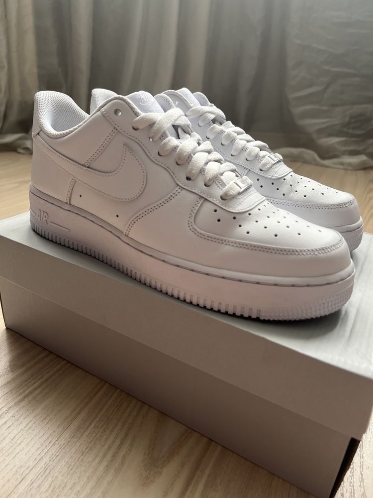 Nike Air Force 1 07 White