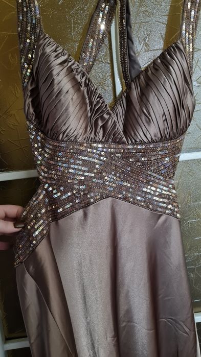 Продається нова вечірня сукня