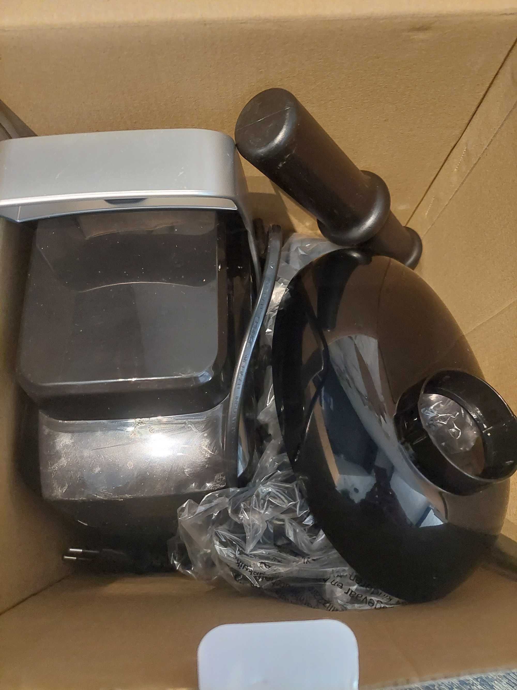 Maszynka do mielenia mięsa Tefal NE108831 czarny 1400 W / Cz-wa