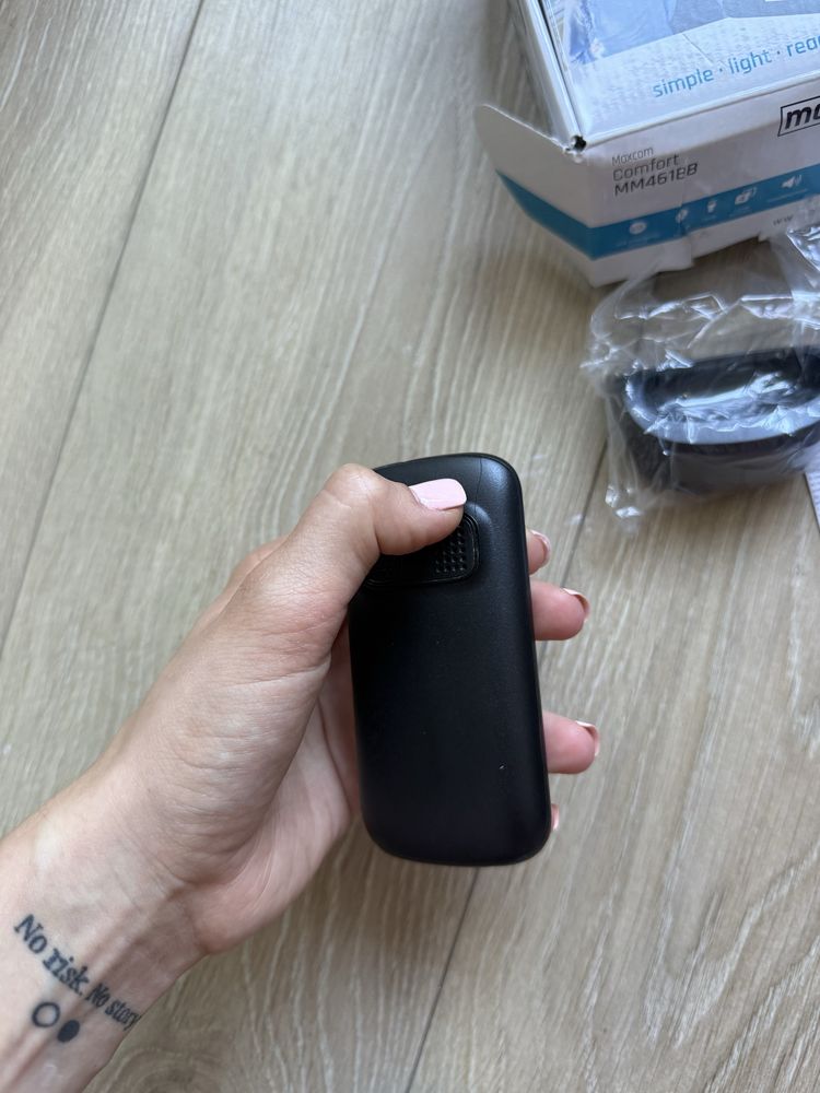 Telefon komórkowy MaxCom MM462BB