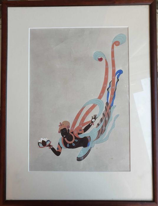 Lecąca Niebianka Apsara z duzym kwiatem z Tunhuang