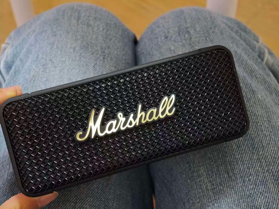 Marshall Emberton Нова портативна Bluetooth колонка 20h
Marshall Ember