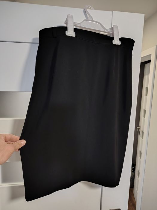 Spódnica ołówkowa czarna