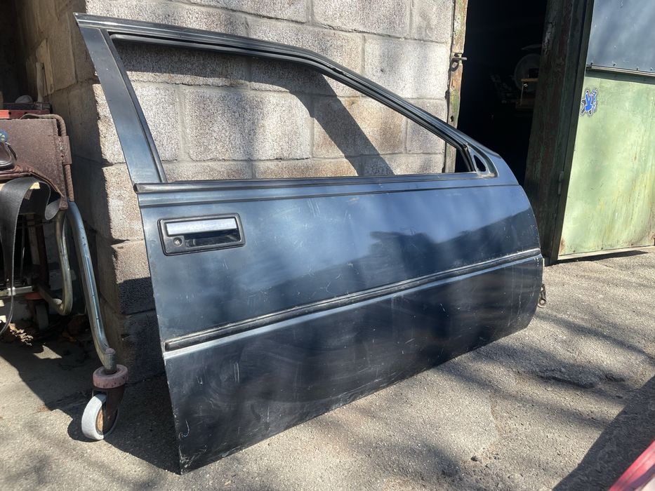 Продам двері праві nissan silvia s12