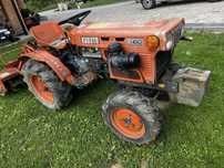 Traktor 4x4 kubota b7100