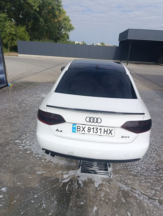 Продам Audi A4B8 2008/2009рік 2.0 бензин.