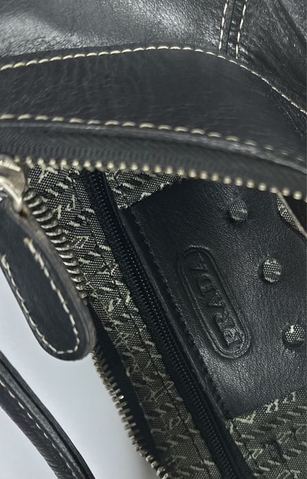 Вінтажна шкіряна сумка Prada оригінал