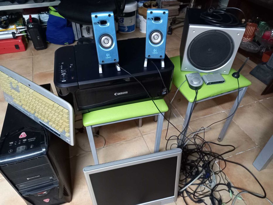 Computador Usado , Impressora, Canon, Munitor HP, Colunas , subwoofer.