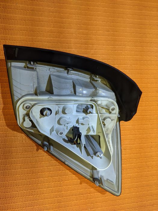 Задня фара Opel Astra H 13223675