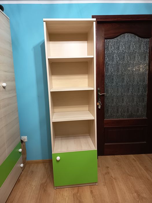 Szafa plus regał