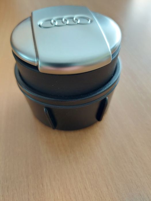 Pojemnik popielniczka Audi oryginał