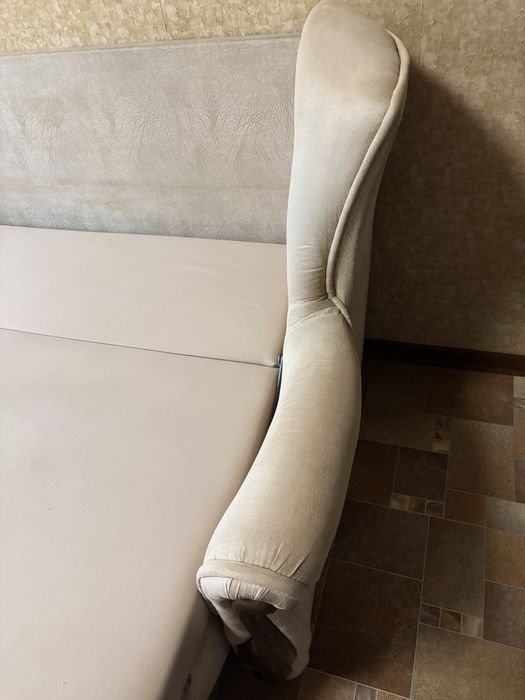 Продам раскладной диван б/у