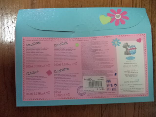 Conjunto Wells gel de banho,espuma banho,gel banho,creme corpo,shampoo