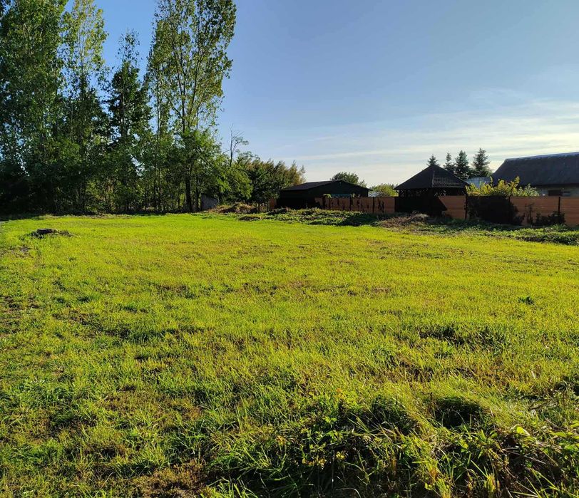 Atrakcyjna działka budowlana o pow. 1200m2 wraz z domem - Lasowice