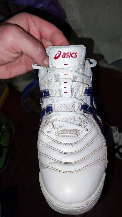Продам кросовки бу асикс