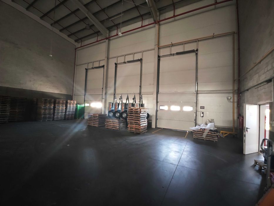 Hala Magazynowa - powierzchnia 2278m2 + 414m2 biur