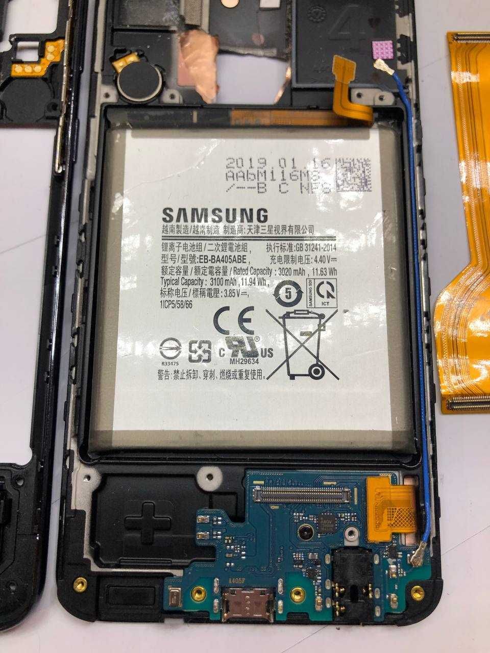 Запчастини Samsung A40
