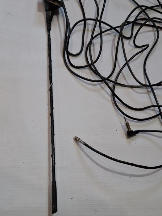 Антена с проводкой и кронштейном Мерседес Т124