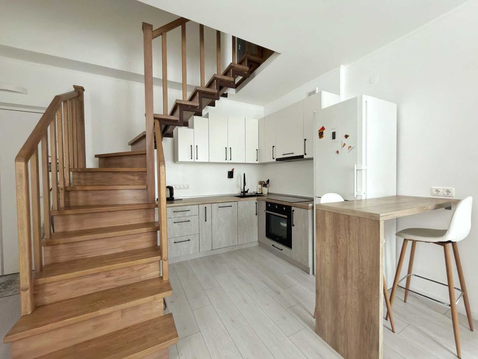 Оренда дворівневої квартири в БРЮХОВИЧАХ вул. Незалежності 22