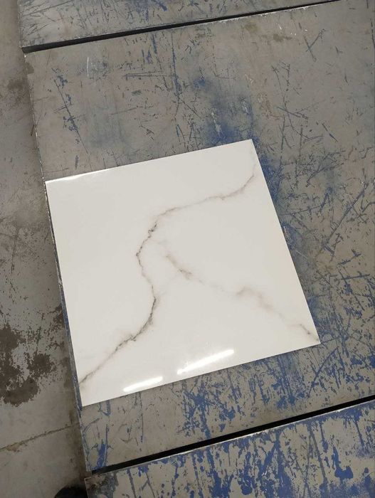 Белая Глянцевая Плитка под Мрамор На пол и Стены CARRARA 60х60 см