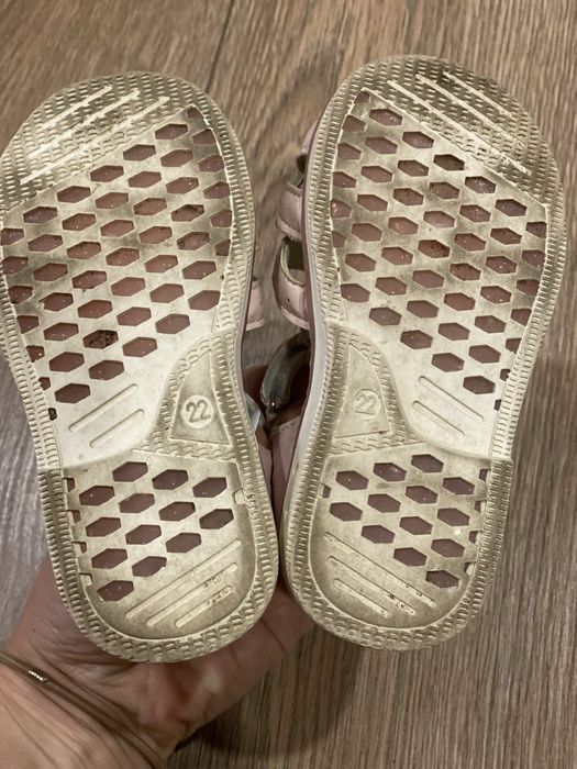 Босоніжки для дівчинки