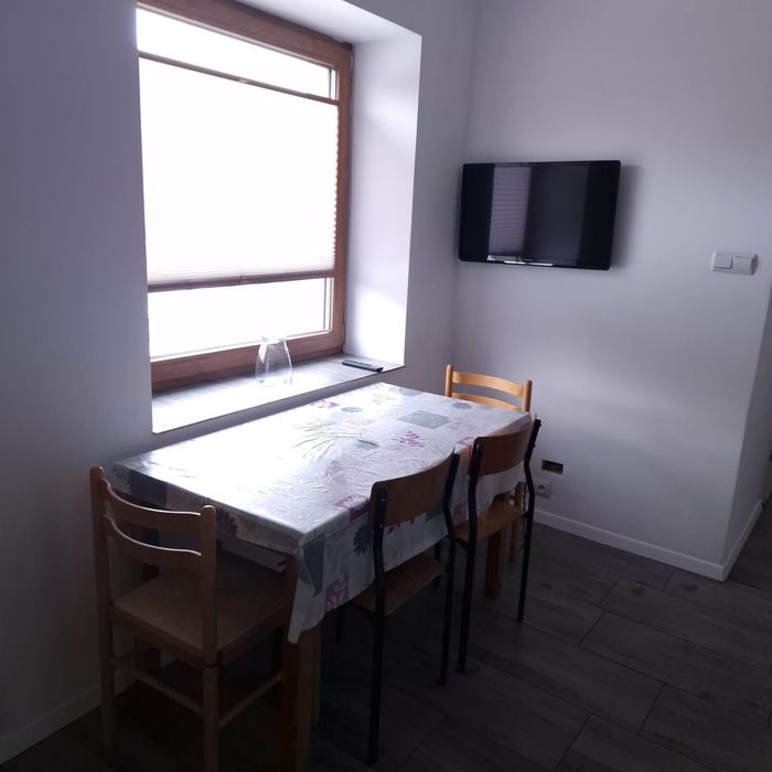 Pokój 2 osobowy w centrum Strykowa