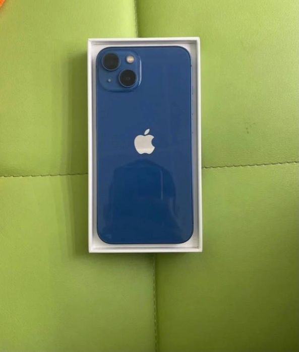 Продам iPhone 13 128