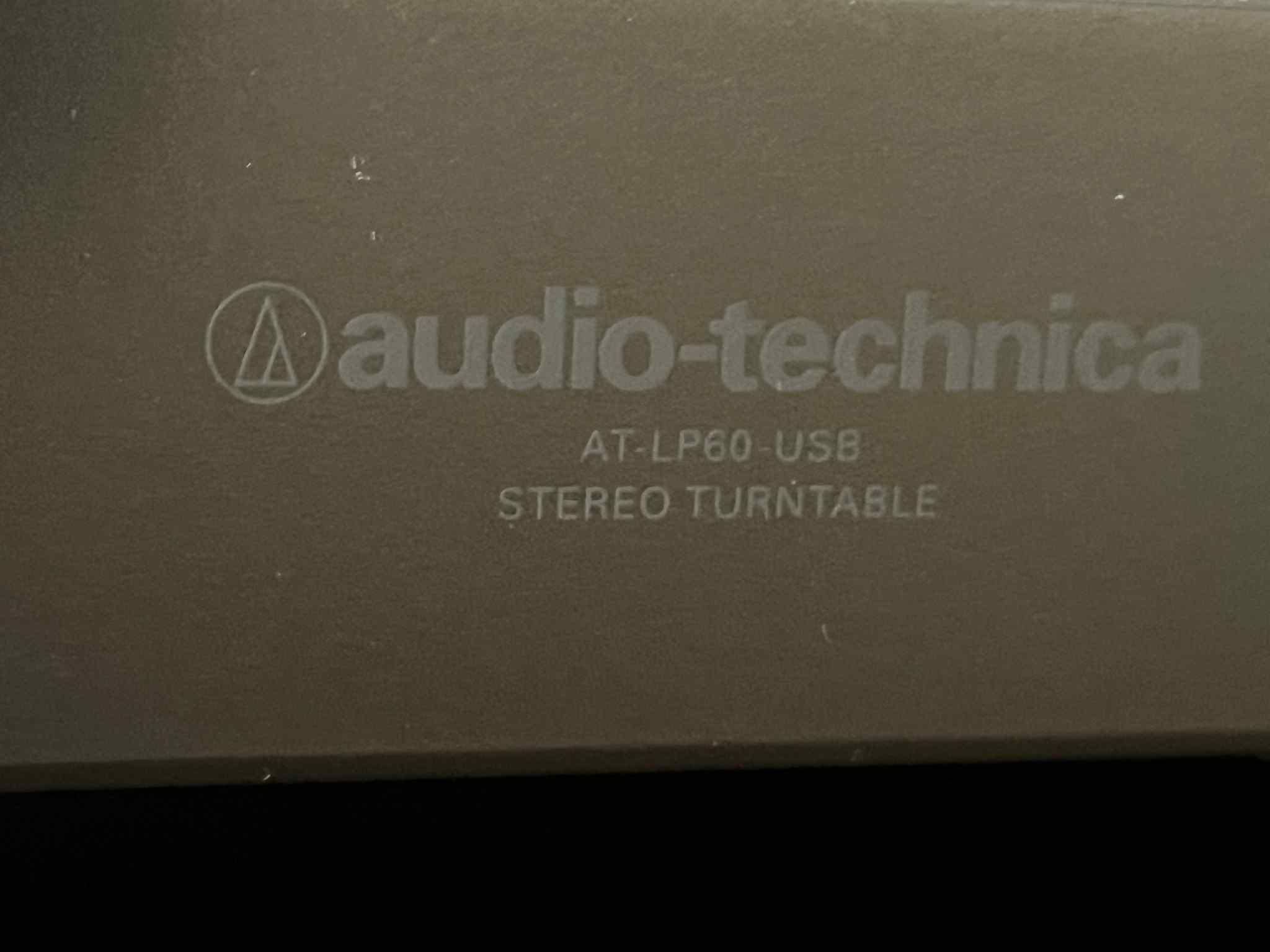 Gramofon Audio-Technica AT-LP60-USB – automatyczny, stereo, z USB