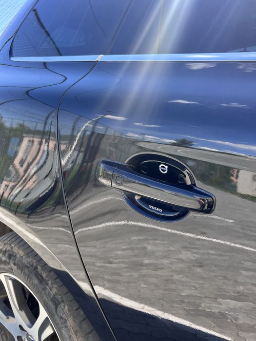 Volvo xc60 2.4дизель D5 . AT. AWD.