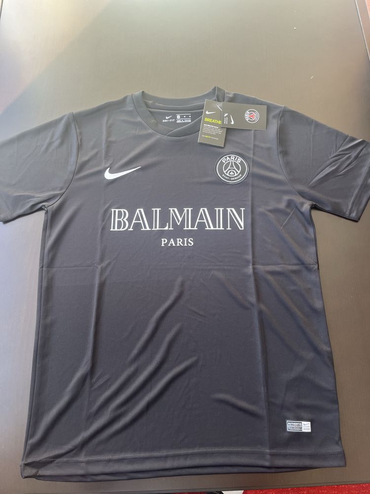 Camisola especial PSG X BALMAIN