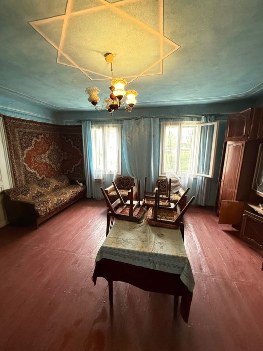 Продаж будинку + земельна ділянка в м. Снятині